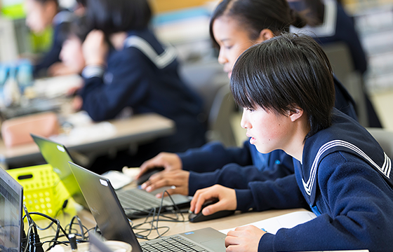 プログラミング授業の様子