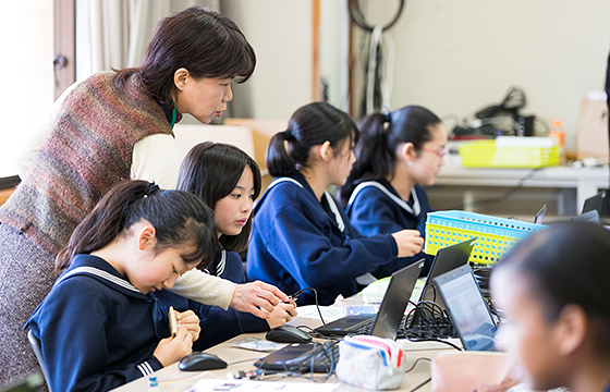 プログラミング授業の様子