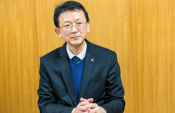 川原田康文先生（小学部副校長）