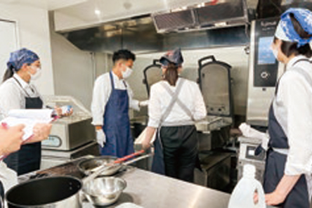 フードサービスマネジメント実習