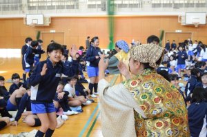 %e4%b8%80%e7%b7%92%e3%81%ab%e8%b8%8a%e3%82%8d%e3%81%86%ef%bc%93