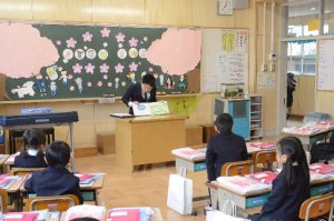 紙芝居で待ち時間