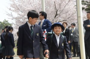 ６年生が出迎え (3)