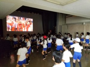 映画を見ながら③