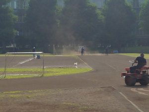 グラウンド整備