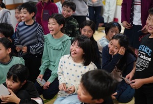 17D18986-2073-47C7-8BDE-2459A3D1323A