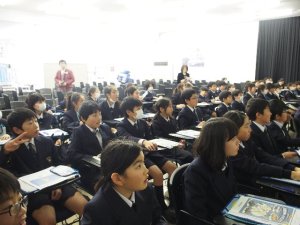 間近で見る 仕事の工夫 5年生社会科見学 相模女子大学小学部